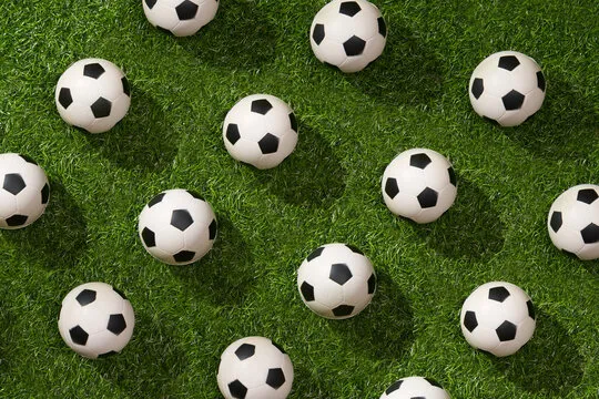 用户在手机上使用 万博体育 应用